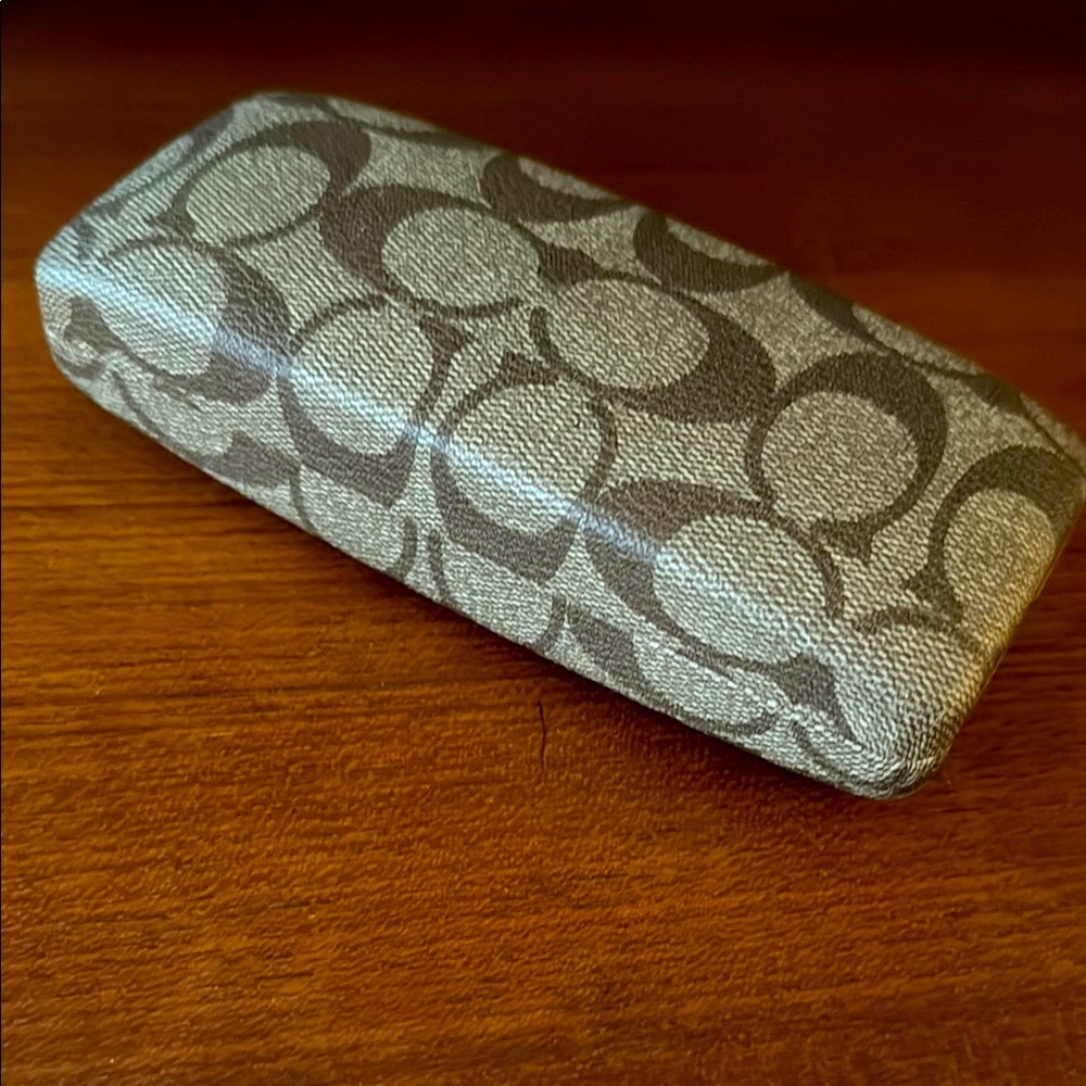 Coach glasses/sunglasses case